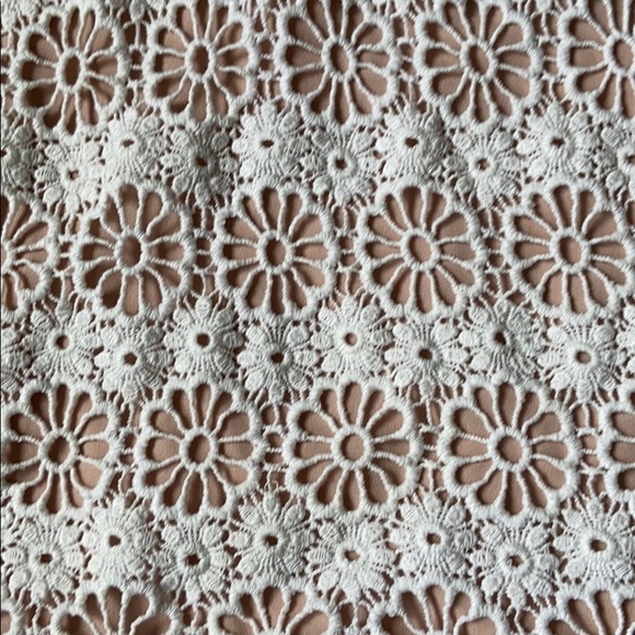 Ann Taylor Loft Shell Medium Like New - Picture 3 of 4